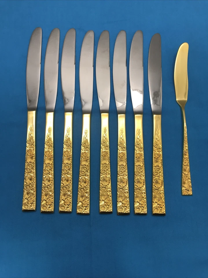 Cuchillos y esparcidores Cosmos de acero inoxidable galvanizados en oro 9 piezas Foto 2 de 4