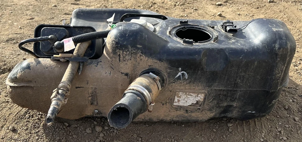 Conjunto de tanque de combustible 98-02 Saturn serie S SC1 SC2 OEM 21007370 Foto 4 de 4