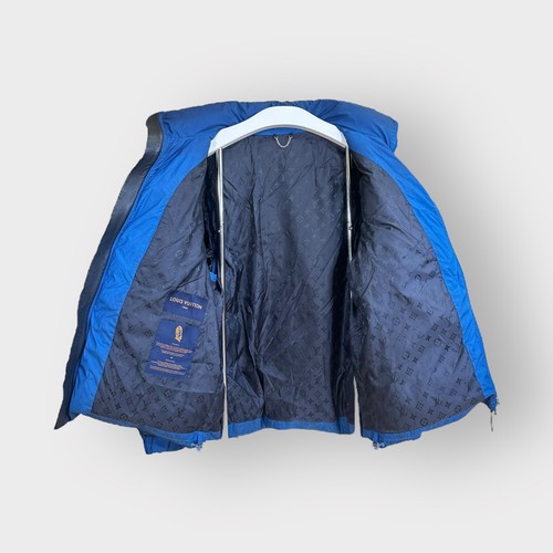 Authentic Louis Vuitton Puffer Jacket Blue Inner Monogram size FR54 - Picture 2 of 24