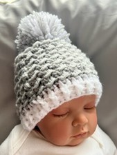 Brand New hand made crochet baby hat ,grey and white, pom pom 3-6 months