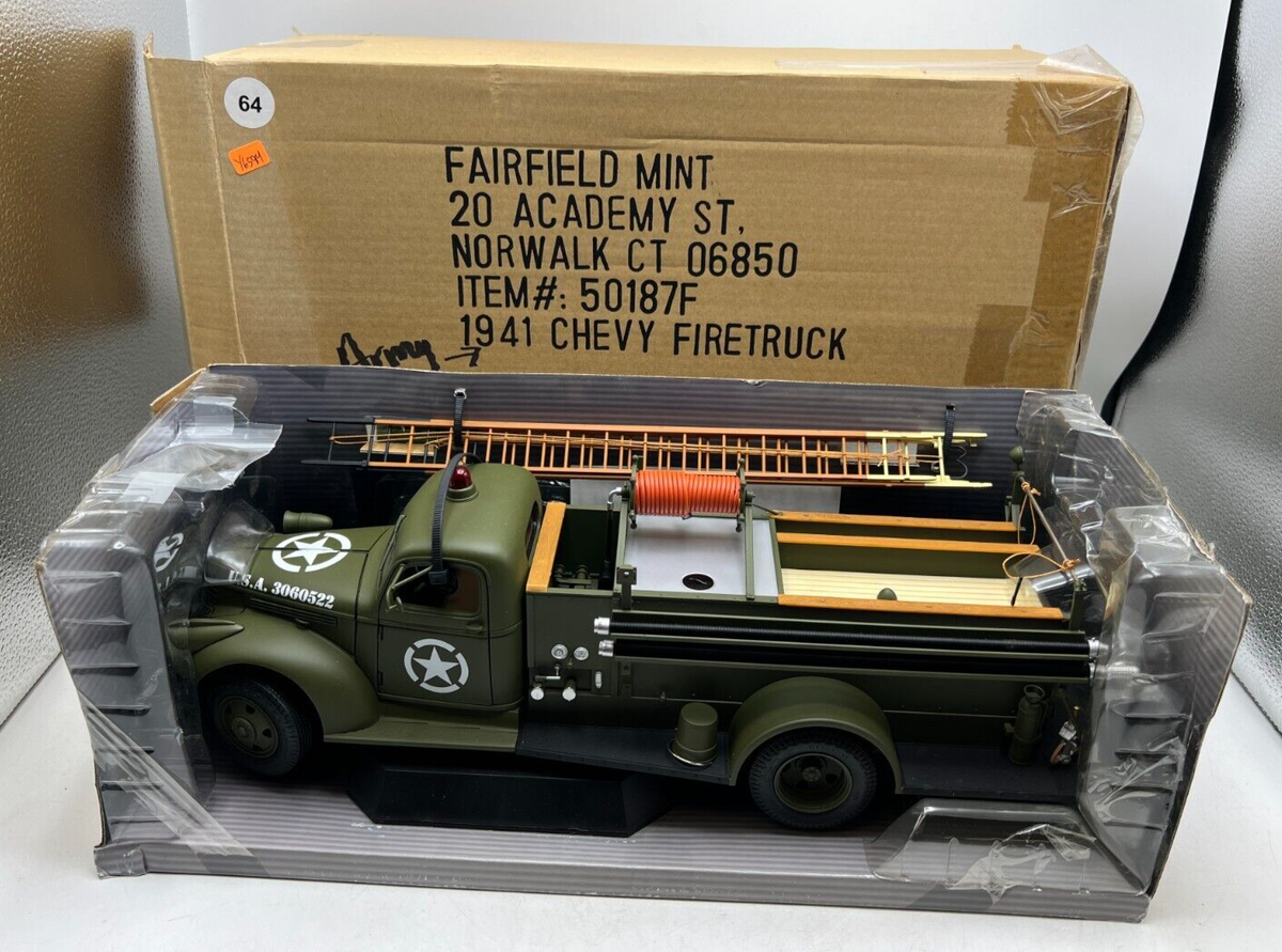 Fairfield Mint 1941 Chevy Army Pumper Firetruck 1:16 Highway 61