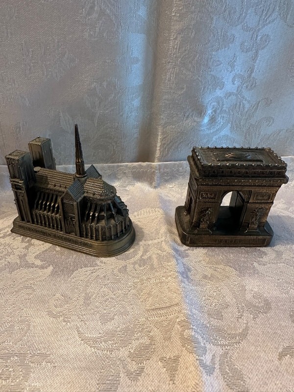 Arc de Triomphe and Notre Dame Die Cast Tabletop Figurines - New