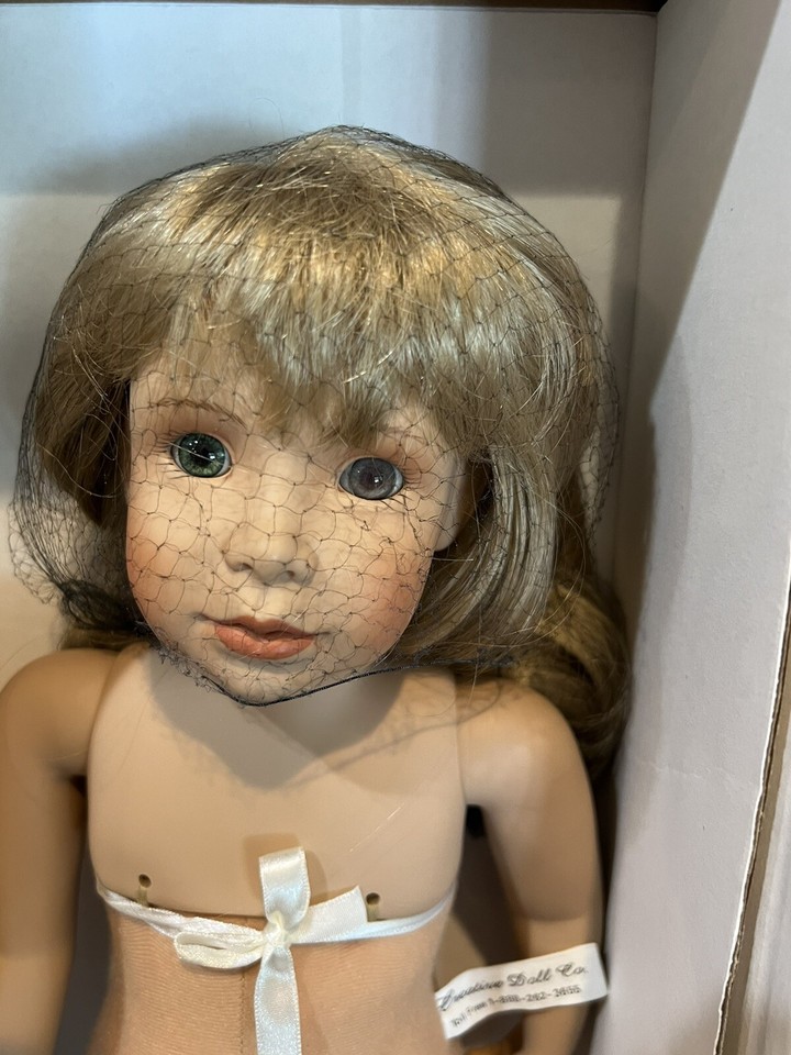 Vintage 1996 Ashley Doll by Maryanne Oldenbury for Creative Doll Co. 18