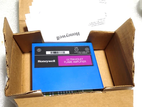 R7849A1023 Original Honeywell R7849 A 1023 Ultraviolet Flame Amplifier New