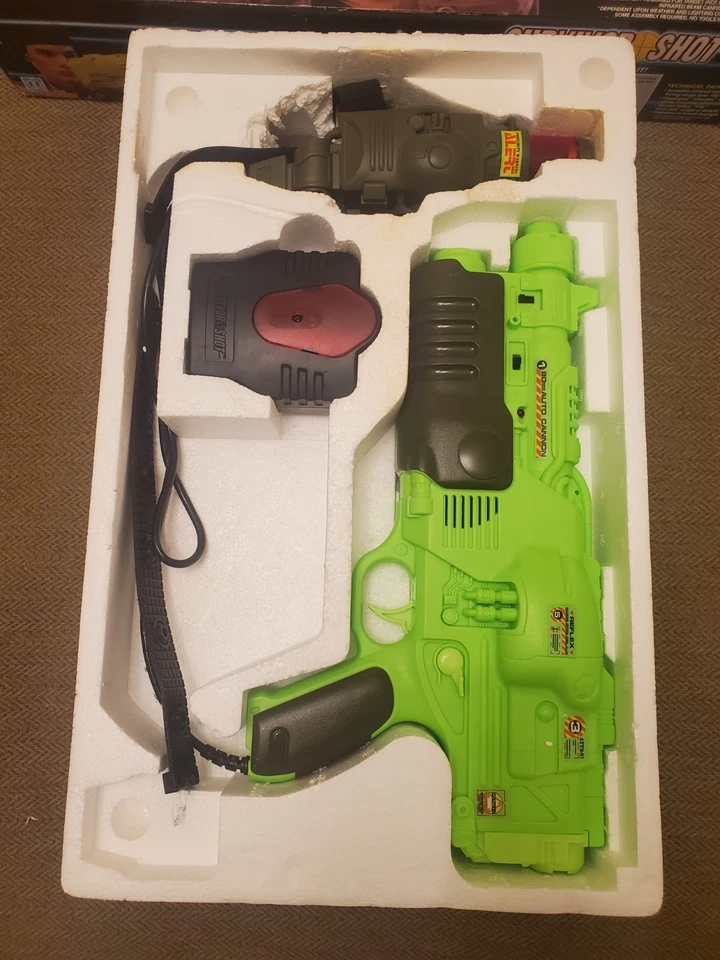 Electronic Survivor Shot Hasbro 1991 W/ Box And Manual Untested - Image 4 of 4