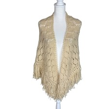 Vintage Handmade Chunky Knit Triangle Shawl Fringe Cream Ivory Wrap One Size