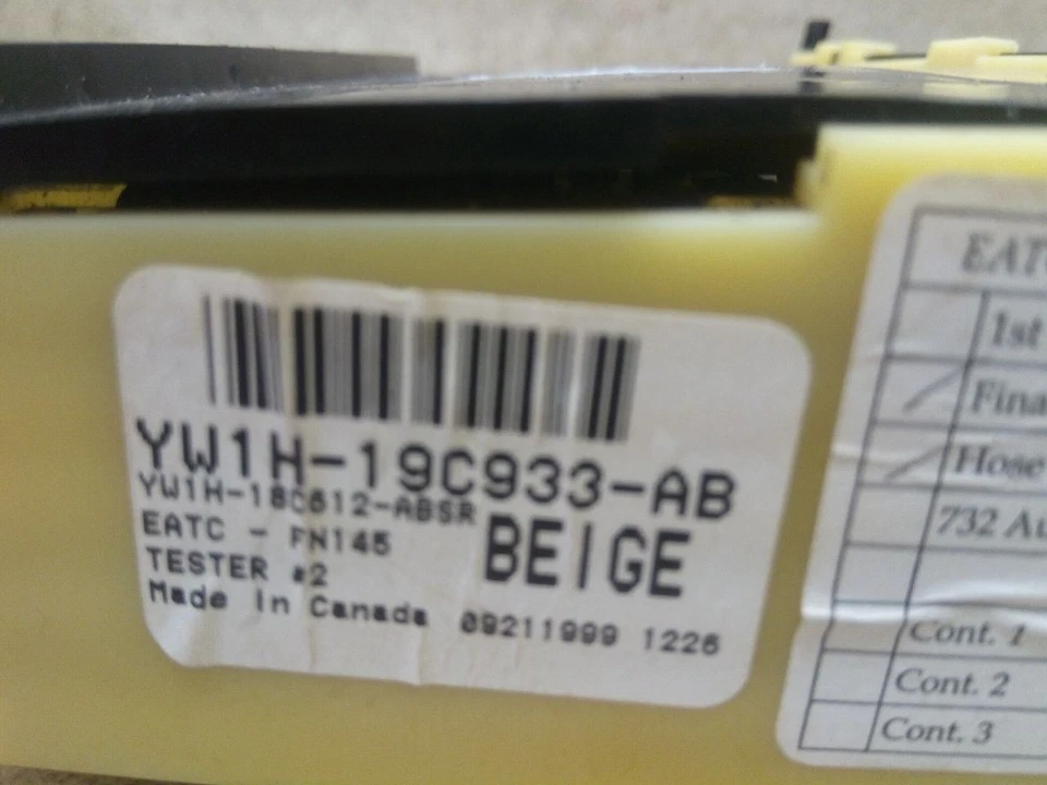 Auto Temperature Climate Control YW1H18C612AB Fits 2000 LINCOLN TOWN CAR x5a - Image 4 of 4