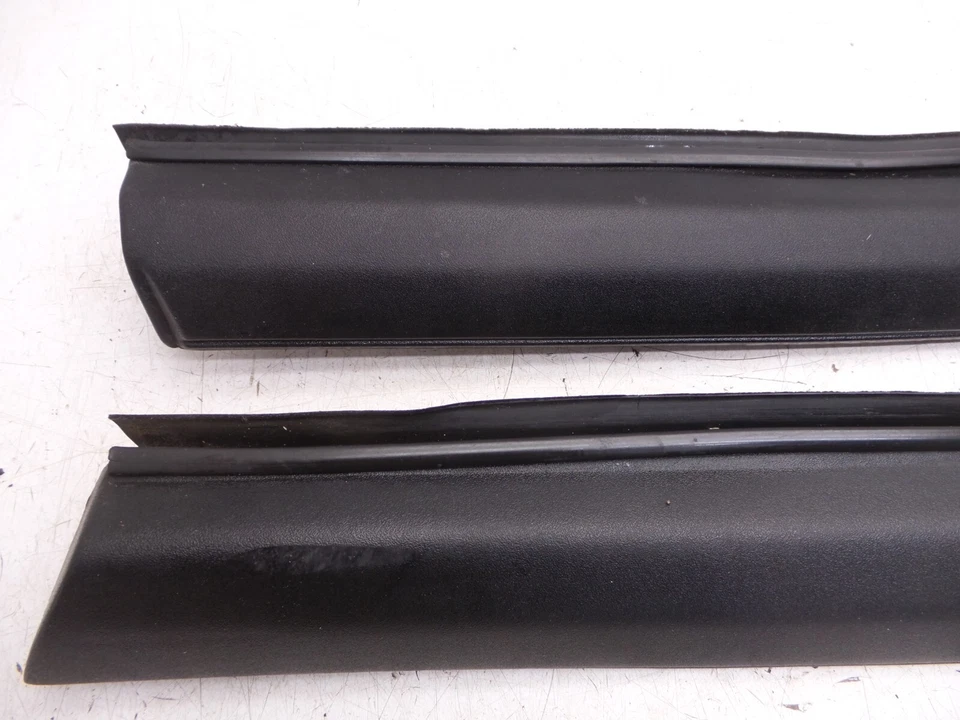 Panel de puerta de conductor y pasajero Camaro Firebird 82-92 pieza superior de plástico Foto 3 de 4