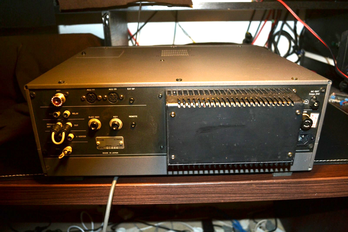 icom IC-760 トランシーバー 本体&電源ケーブル&サイドハンドル付属 Icom IC-760 Pro ( IC-765) HF ham radio transceiver | eBay