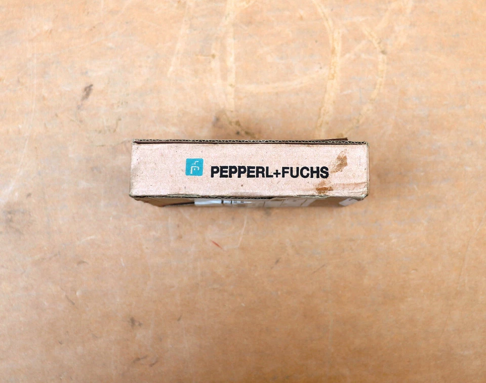 PEPPERL FUCHS KFD2-SR2-EX2.W SWITCH AMPLIFIER 132960 - image 2 of 4