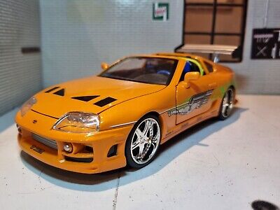 ミニカー 1:24 F&amp;F BRIAN&#39;S TOYOTA SUPRA 1/24 Toyota Supra MKIV 1995 Paul Walker W/ Figure Brian by