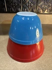 Vintage PYREX Nesting Mixing Bowls Red #402 and Blue #401
