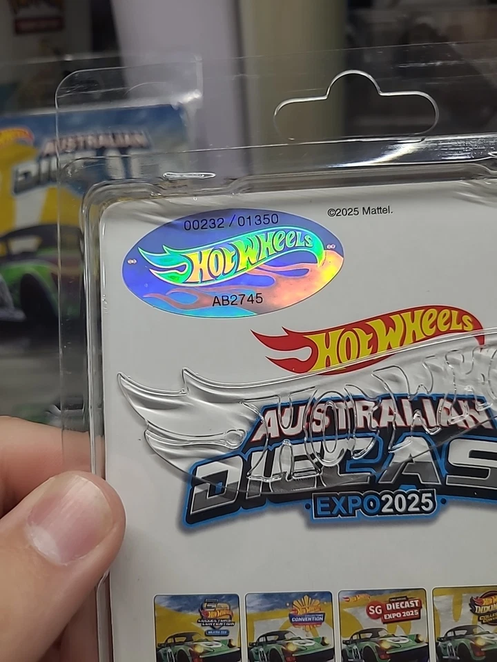 Hotwheels Australian Diecast Expo 2025 Signed Porsche Lot With Dinner Car! - image 3 of 4