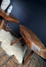 Tables basses tripode brutaliste, meubles vintage