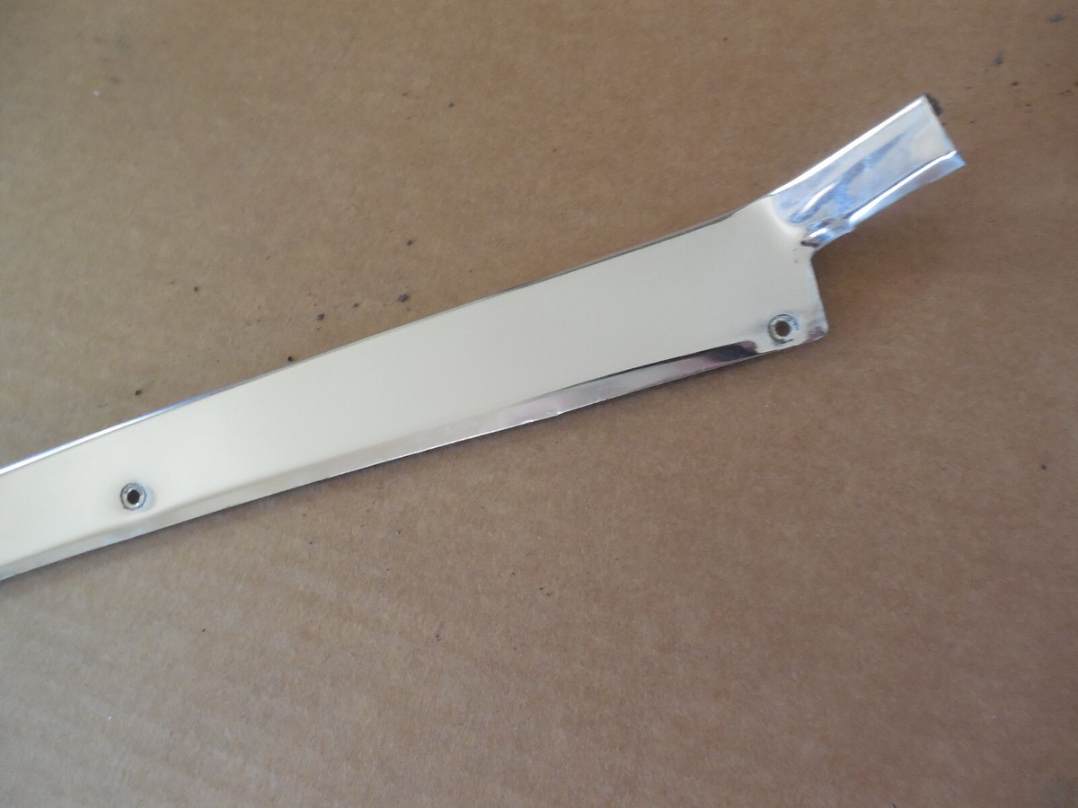 1984 1985 1986 CAPRICE SEDAN LEFT A PILLER ROOF EDGE DRIP TRIM