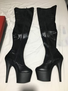 pleaser adore 3000