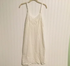 Vintage Wonder Maid Non Cling 2932  Full Slip 38 Ivory  Lace Union Made USA Flaw