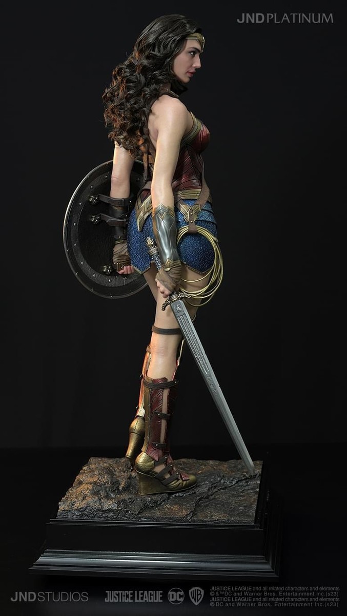 JND Studios Justice League Wonder Woman 1/3 Resin Model Silicone