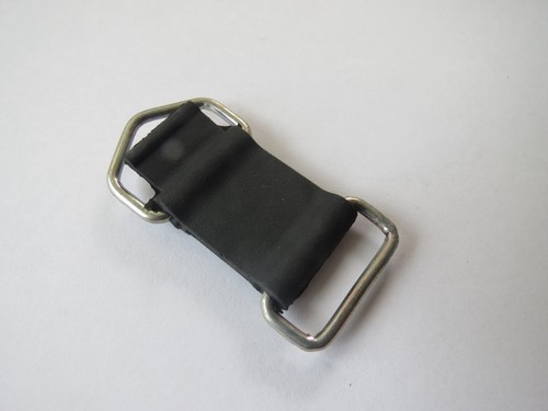 NOS SUZUKI REAR FUEL GAS PETROL TANK STRAP RM125 RM250 RM 125 250 1989-2008 OEM - Picture 4 of 8