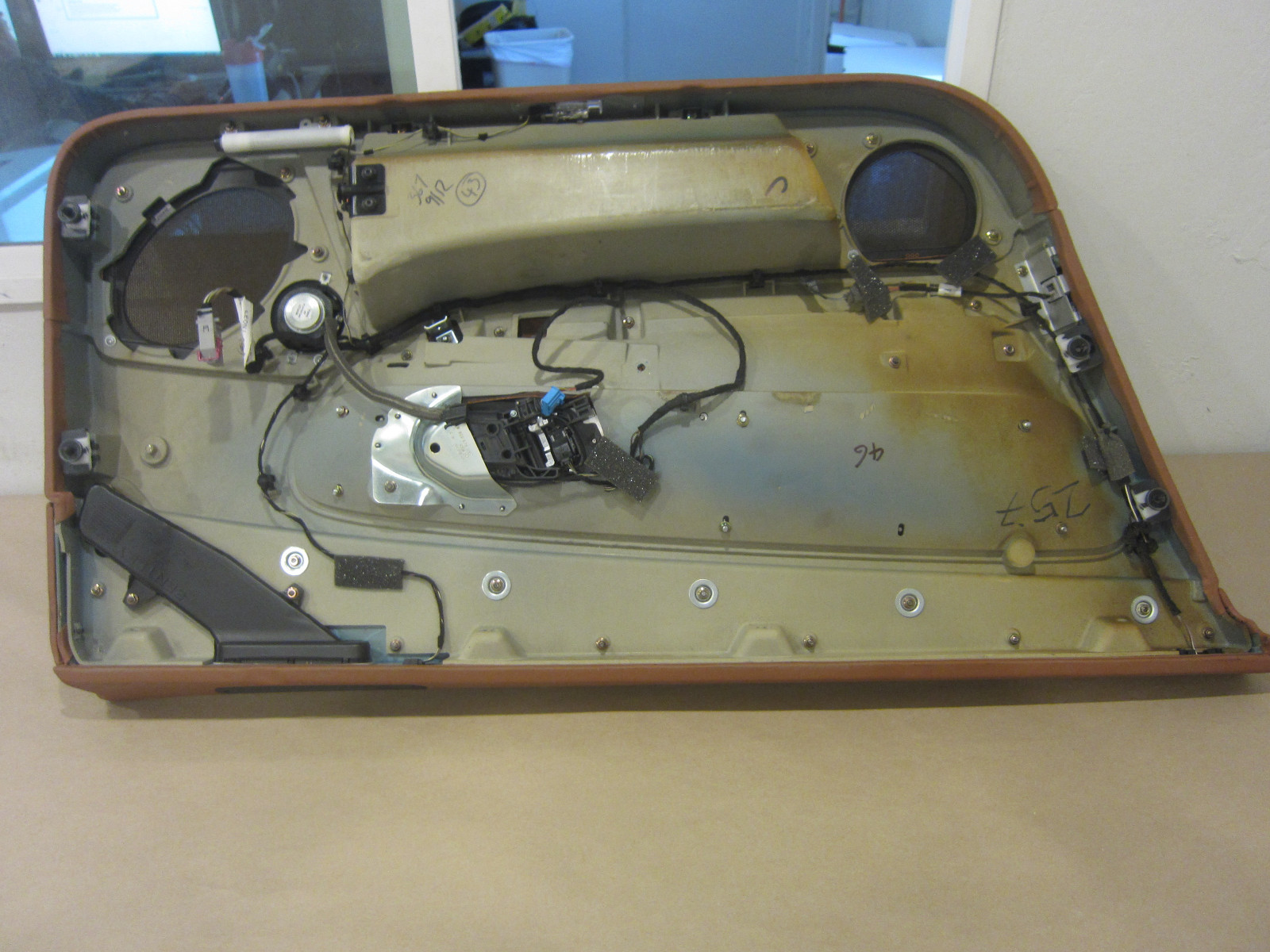 Bentley Continental GT. RH Front Door Interior Panel/ Brown/Saddel