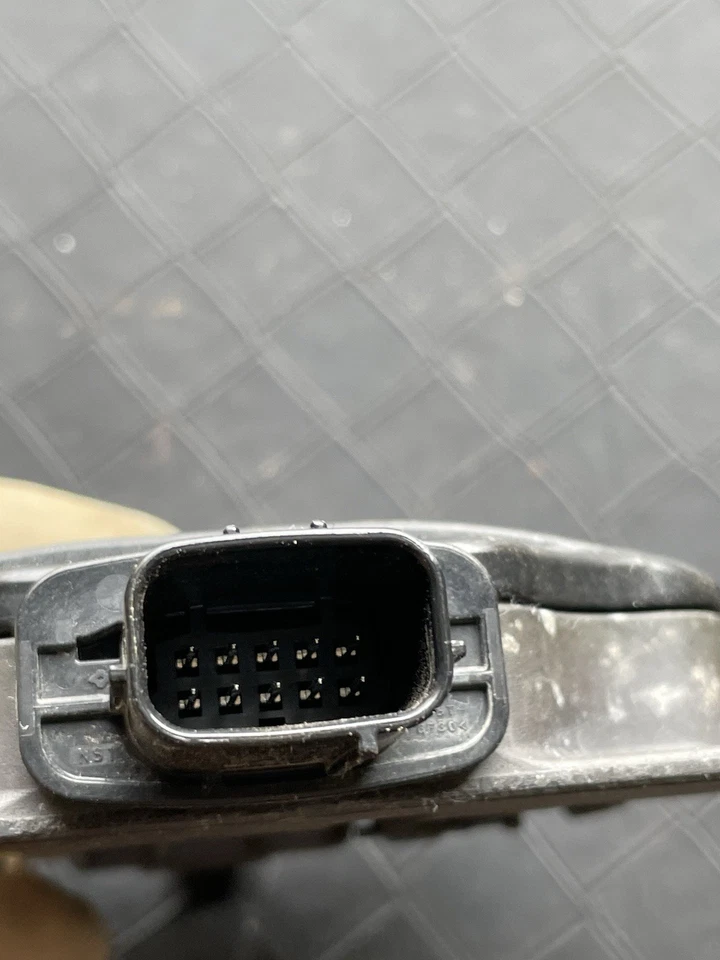 Sensor de monitor de ponto cego traseiro Toyota Rav4 19-24 88162-42091 fabricante de equipamento original - Imagem 3 de 4