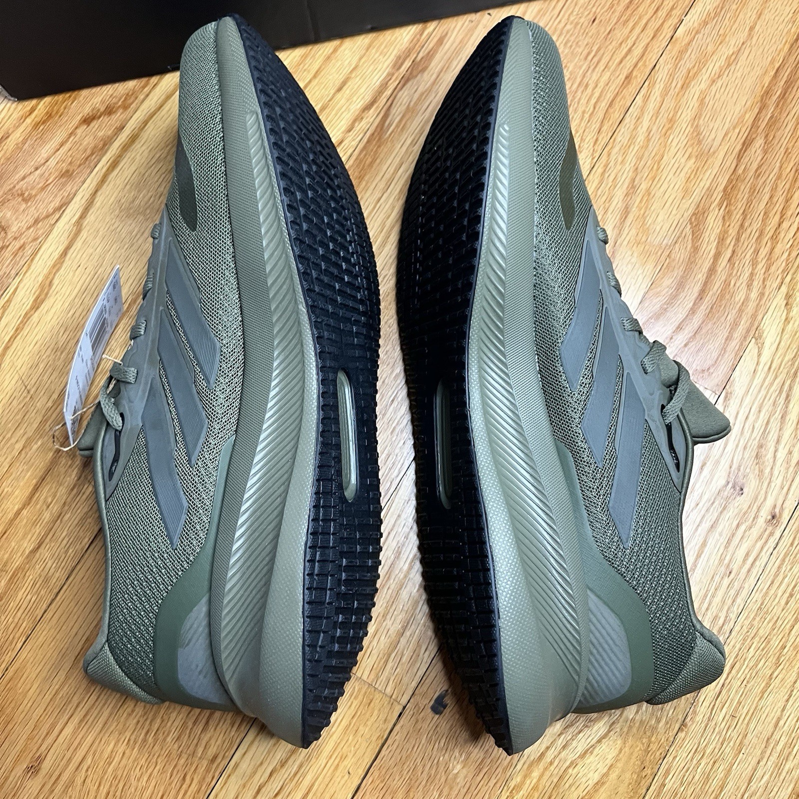 Adidas run falcon 5 IE0525 Size 11M image 3