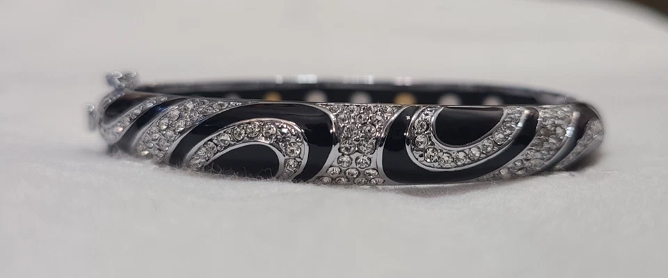 Nikken Bella Passione 24K Plated Magnetic Venezia Swirl Bangle Bracelet NWOT - Image 2 of 4