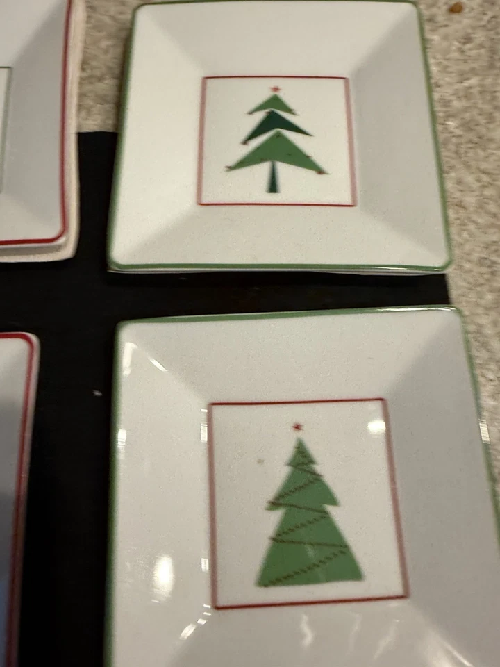 Set of 4 CRATE & BARREL Red Green Holiday Christmas Tree Appetizer Plates - Image 3 of 4