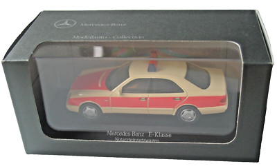 SELTENER MERCEDES BENZ E KLASSE W210 MERCEDES MUSEUM 1/43 NOTAREINSATZWAGEN