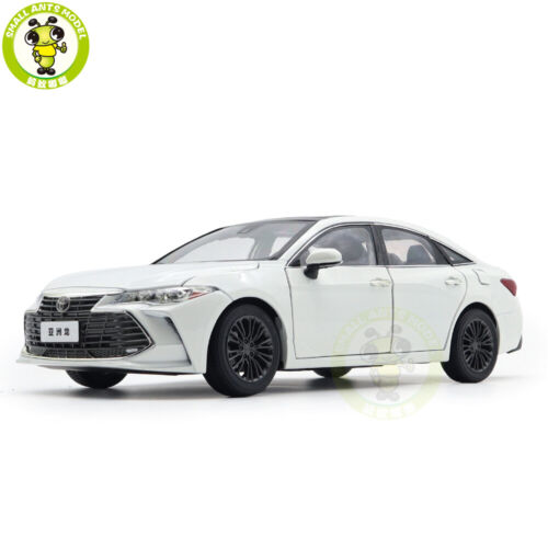1/18 Toyota Avalon White Diecast Model Car Gifts For Friends Father - Picture 1 of 14