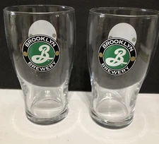 Pair of Brooklyn Brewery Tulip Style Pilsner 14 oz Glasses Bar Pub LR2