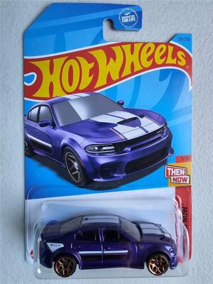 2023 Hot Wheels 231/250 HKJ45 '20 Dodge Charger Hellcat Then and