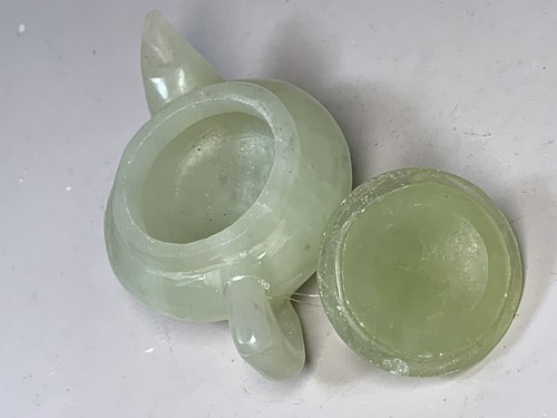 Vintage Chinese Miniature Jade Teapot - 第 10/12 張圖片