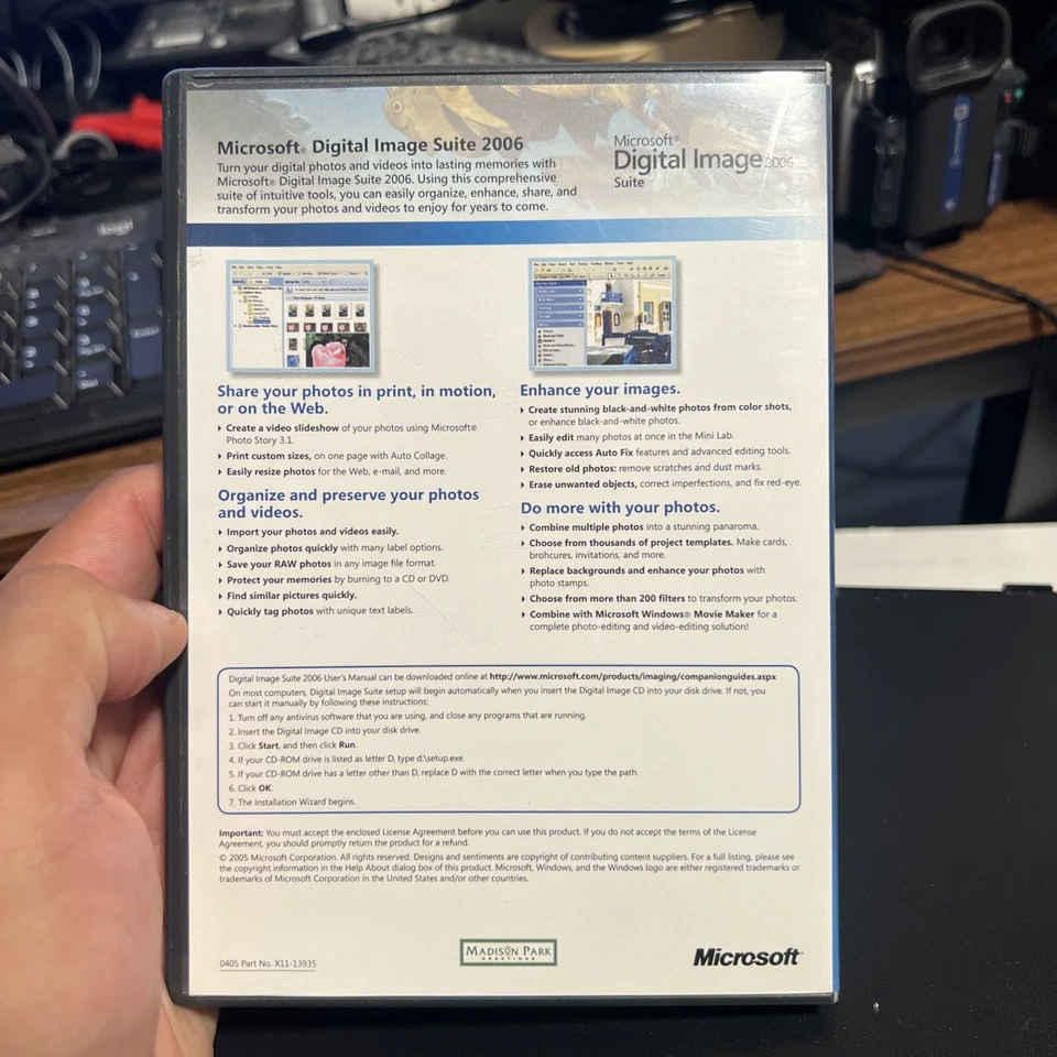 Microsoft Digital Image Suite 2006 PC, 2 Disc Set, photo editing, and Organizing - Image 4 of 4