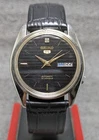 Vintage Seiko 5 automatic day date movement number 7019A japan made Men's Watch.