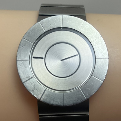 Seiko Issey Miyake TO NY0N001 by Tokujin Yoshioka Qz Silver Dial Japan#509B