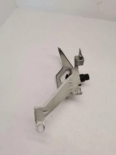 BMW 5 F10 Kotflügelhalter vorne rechts 7183752 2.00 Diesel 2016 34134205