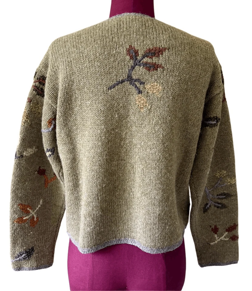 Vintage Nomadic Traders Button Front Cardigan size M Green Embroidered Wool Blen - Image 3 of 4