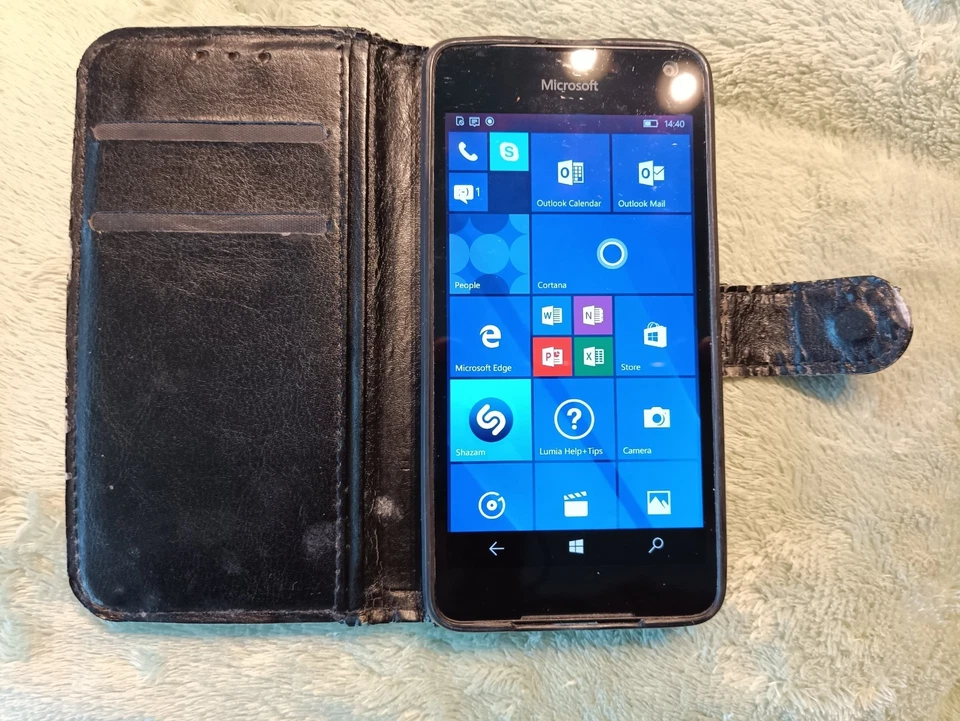 Microsoft Lumia 650 Windows phone - Image 2 of 4