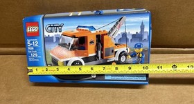 Lego 7638 - City Tow Truck - From 2009 - Brand New Sealed