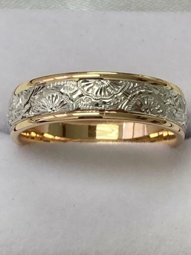 Mens gold hot sale wedding band engraved