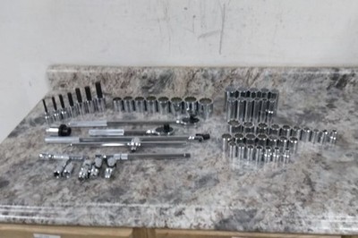 Proto J54132 62 Pc 3/8 to 1-1/2 In Socket 1/2 In Drive SAE Socket Wrench Set