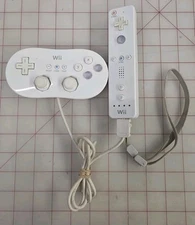 Nintendo Wii Remote RVL-003 RVL-005 OEM White Controller and OEM Nunchuck COMBO