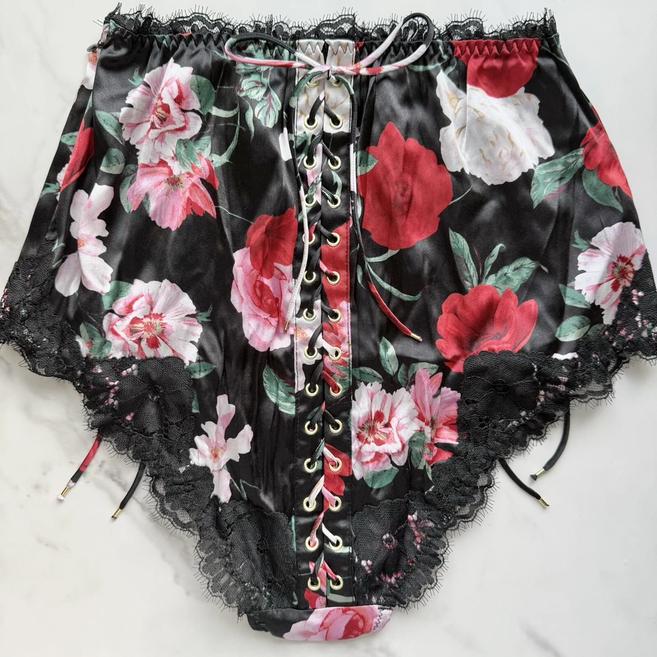 Victoria's Secret Muy Sexy Atelier Satén Ribete de Encaje Cintura Alta Calzoncillo Panty S/M Foto 2 de 4