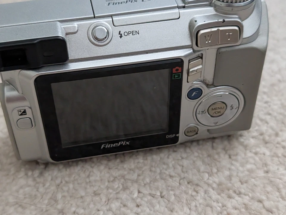 Fujifilm FinePix E510, photo 3 of 5