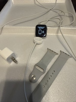 Apple Watch Series 6 44mm LTE, Unlocked, Space Gray Aluminum