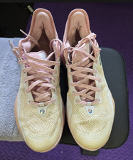 Anta Thre Pointer Sakura Sneaker