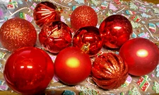 10pc RED CHRISTMAS 2.0-2.5" Lot #1  Assorted BALL Ornaments-Glass/Plastic   1036