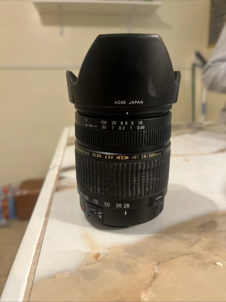 Lente Tamron AF A010 Di VC PZD 28-300 mm Foto 2 de 3
