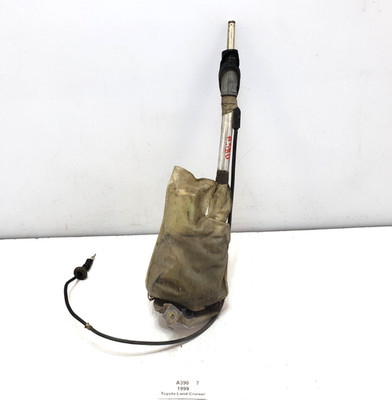   99-07 OEM Toyota Land Cruiser J100 Front Power Extending Radio Stereo Antenna